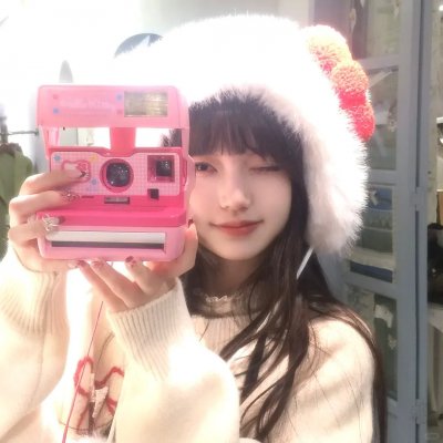 芒果和红色轮椅